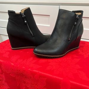 Naturalizer Wedge Boot